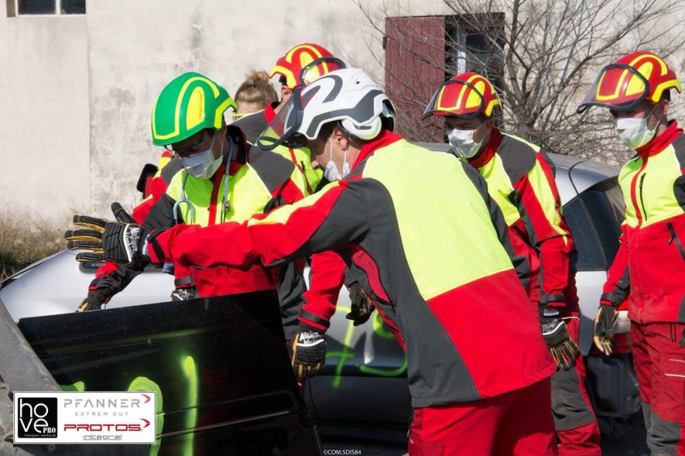 Casco PFANNER Protos Integral Forest senza sottogola Giallo e Rosso Attrezzatura Tree Climbing Memigavi.it