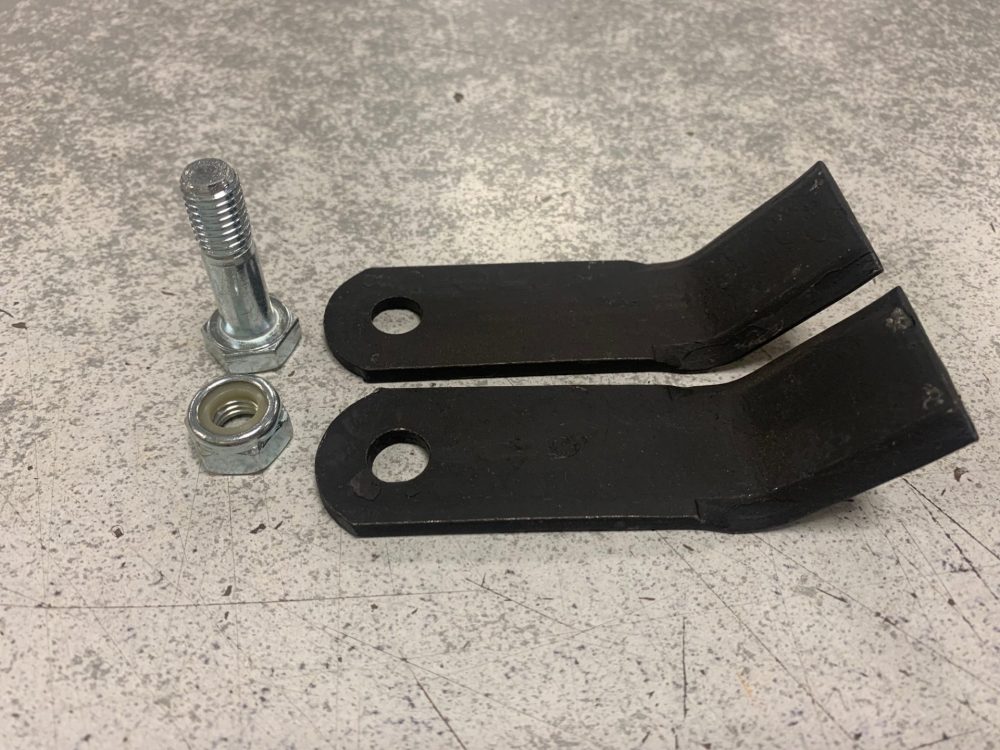 Kit 2 Lame a Martello e Bullone Nazionale per tutti i modelli di trincie OREC Ricambi OREC Memigavi.it