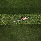 Tosasiepi a batteria STIHL HSA30 senza batterie ne caricabatteria - immagine 2