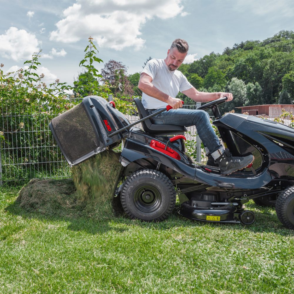 AL-KO TRATTORINO T 15-93.2 HD-A EASY Trattorini da giardino Memigavi.it