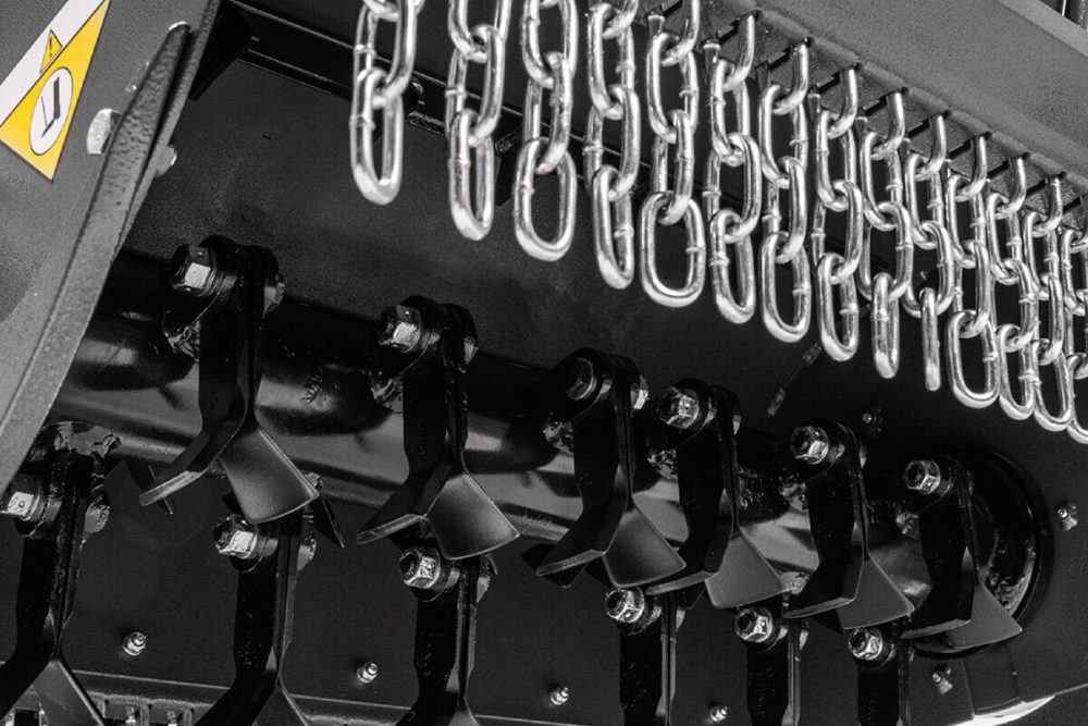Trinciasarmenti radiocomandata E-Hybrid professionale WBGT6813TE WEIBANG Falciatrici Memigavi.it