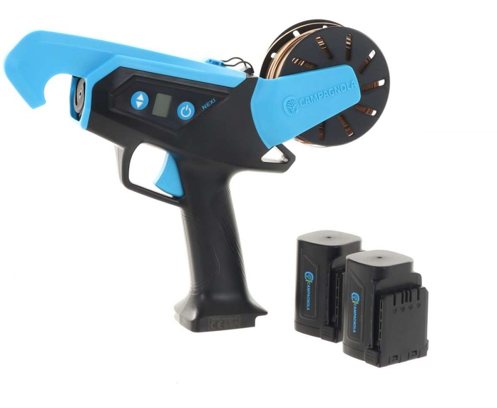 Legatrice NEXI con 2 batterie e caricabatterie Campagnola Forbici, potatori e legatrici per vigneto e frutteto Memigavi.it