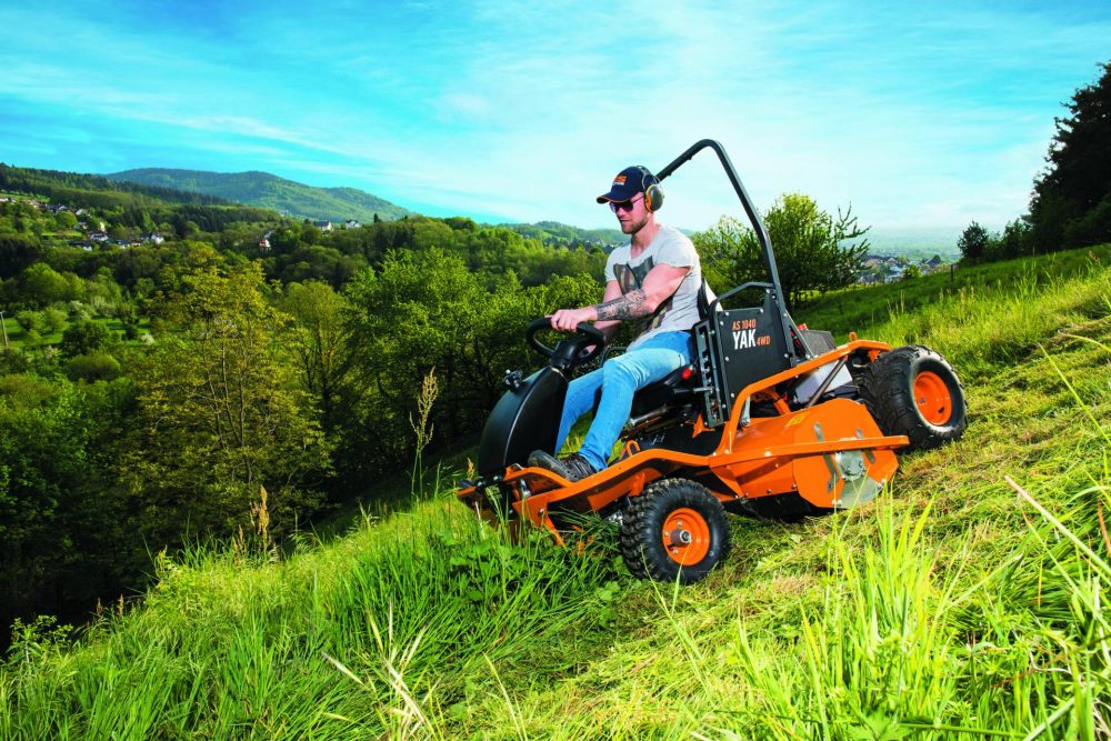 Tagliaerba idrostatico AS 1040 YAK 4WD 4WD AS MOTOR Macchine per erba alta ! Memigavi.it
