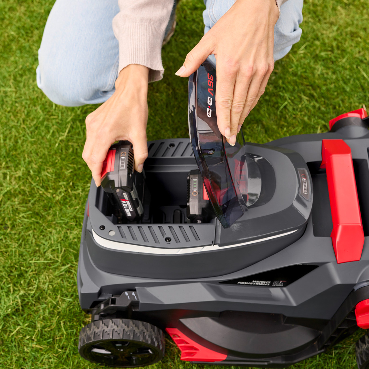 Tagliaerba a spinta a batteria Easy 34.6 Li completo di 2 batterie da 18V-36V e caricabatteria AL-KO Tagliaerba Memigavi.it Tagliaerba a spinta a batteria Easy 34.6 Li completo di 2 batterie da 18V-36V e caricabatteria AL-KO Tagliaerba Memigavi.it